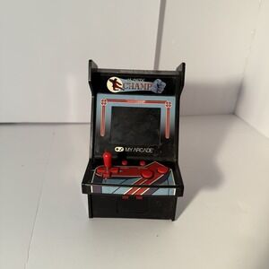 my arcade karate champ micro black and blue does not have back